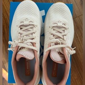 HOKA Women's Solimar